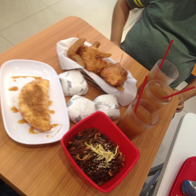 Around the Philippines in the 1st quarter of 2016 Bonchon Chicken in Cebu City Philippines